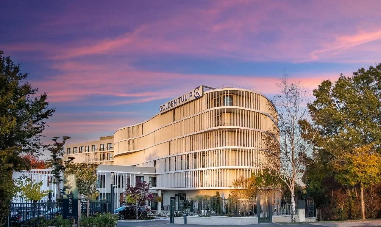 Golden Tulip Lyon Ouest Techlid Hotel & Spa Limonest 4*,