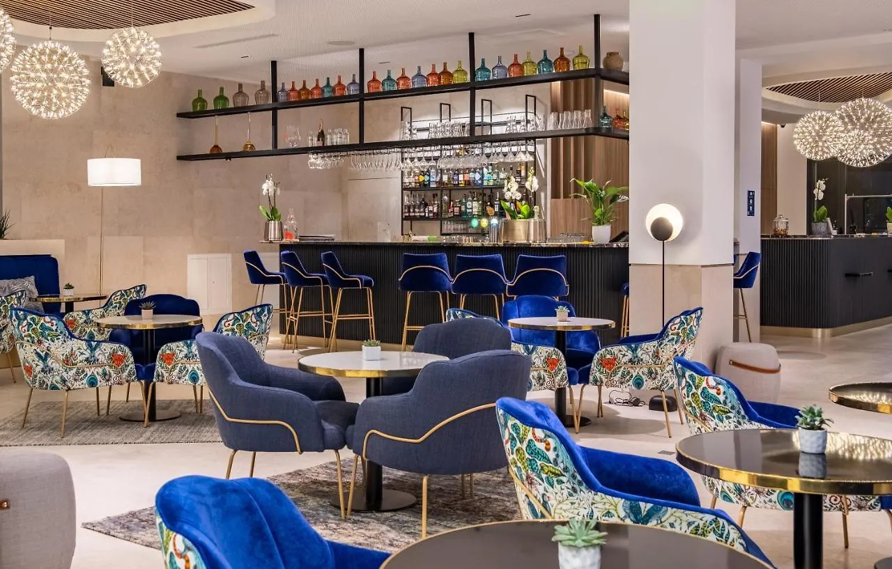 Golden Tulip Lyon Ouest Techlid Hotel & Spa Limonest