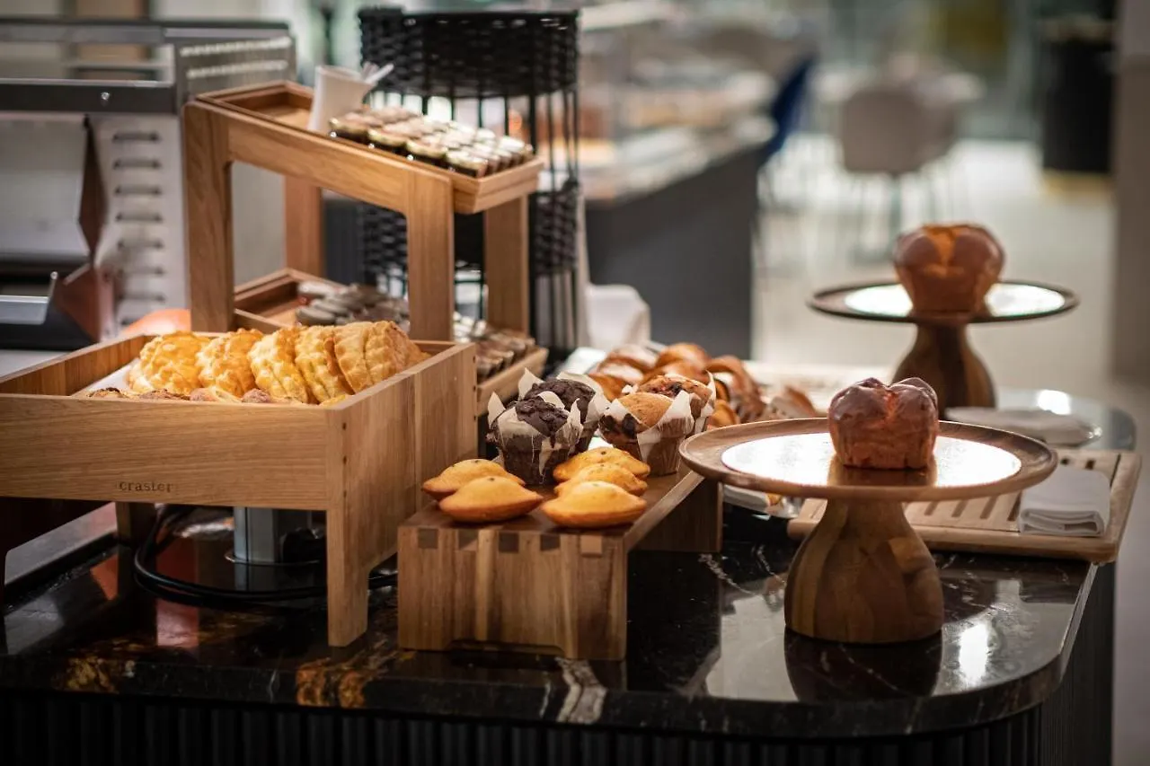 ****  Golden Tulip Lyon Ouest Techlid Hotel & Spa Limonest Francie