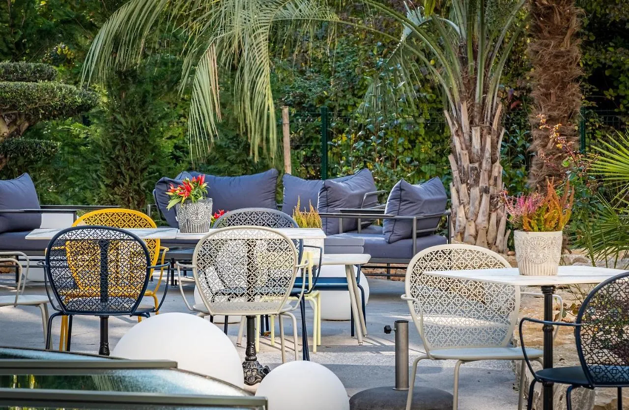 Golden Tulip Lyon Ouest Techlid Hotel & Spa Limonest