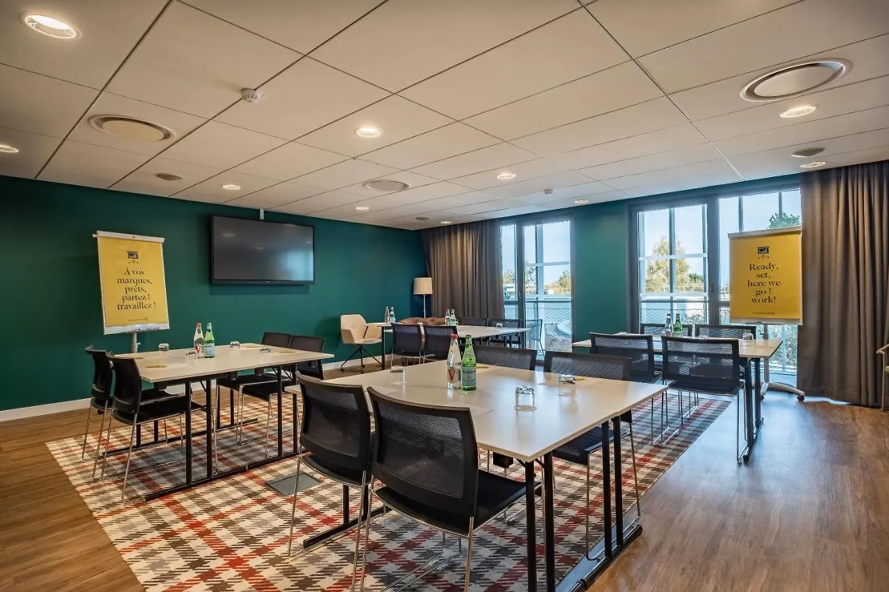 Golden Tulip Lyon Ouest Techlid Hotel & Spa Limonest