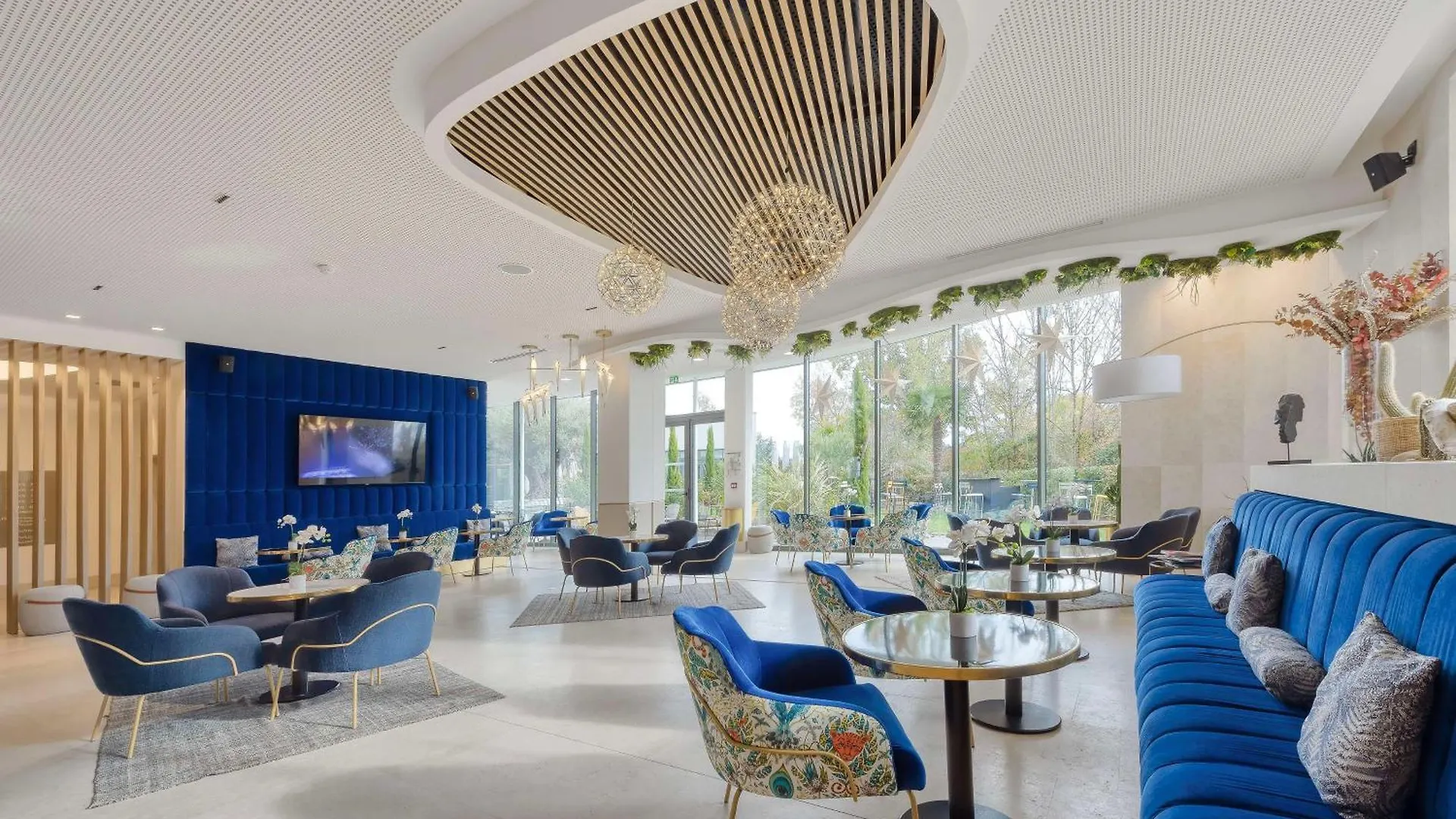Golden Tulip Lyon Ouest Techlid Hotel & Spa Limonest